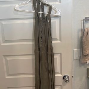 Long green backless dress